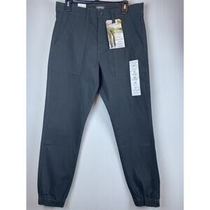NWT Levi Signature Gold Sz 32 Modern Fit Rip Stop Fabric Flex Performance Jogger